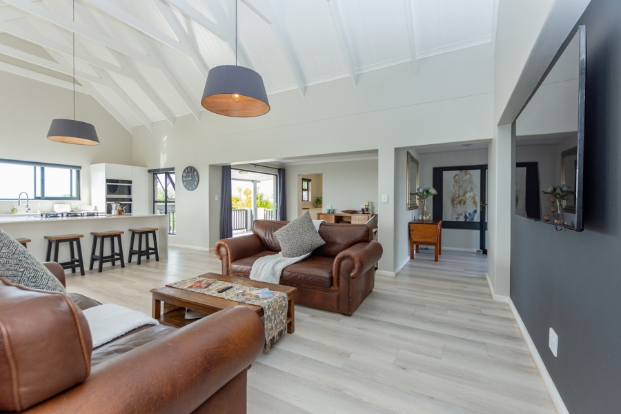 9 Bedroom Property for Sale in Olifantskop Western Cape